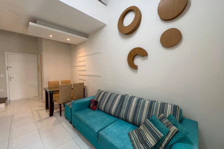Apartamento com 2 dormitórios à venda, 78 m² por R$ 640.000,00 - Gonzaga - Santos/SP