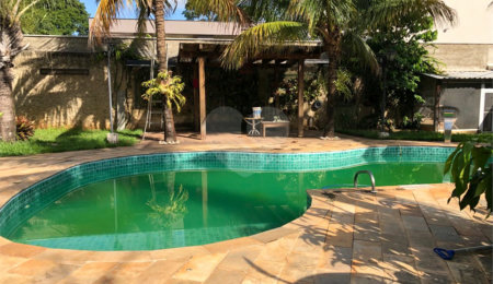 Casa à venda com 4 quartos, sendo 2 suítes,  no condomínio Zuleika Jabour, Salto - SP