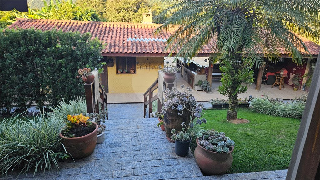 Casa Térrea à venda com 4 quartos, sendo 1 suíte, em Jardim Centenário, Atibaia, SP