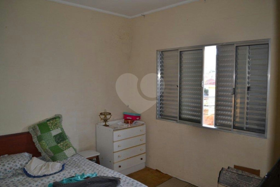 Sobrado à venda com 2 quartos em Vila Nivi, São Paulo, SP