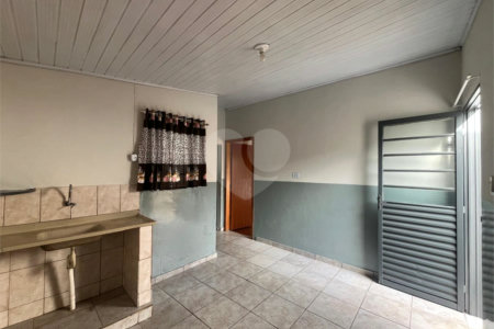 Casa à venda com 2 quartos no Centro, Itapetininga, SP
