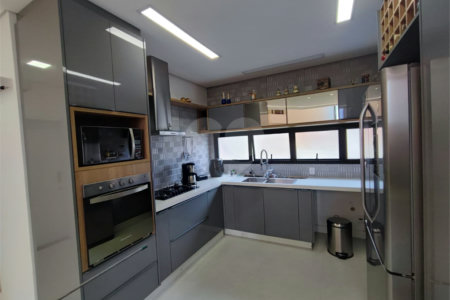 Terreno à venda com 4 suítes no condomínio Residencial Veneza, Mogi das Cruzes - SP