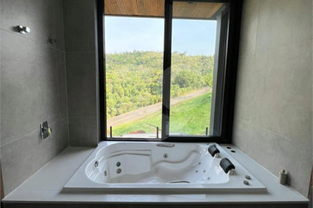 Terreno à venda com 4 quartos, sendo 5 suítes,  no condomínio Quintas da Boa Vista, Atibaia - SP