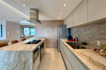 Apartamento à venda com 3 suítes em Santo Amaro, São Paulo, SP