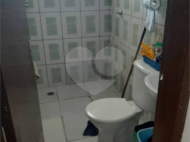 Sobrado à venda com 4 quartos em Horto, São Paulo, SP