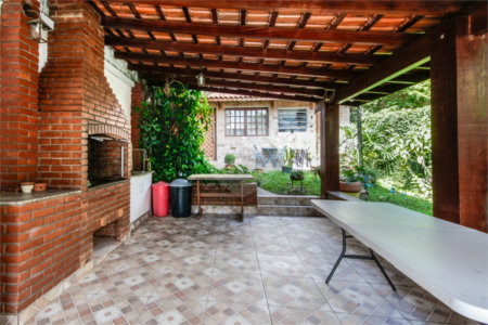 Casa à venda com 6 quartos, sendo 4 suítes, em Vila Anglo Brasileira, São Paulo, SP