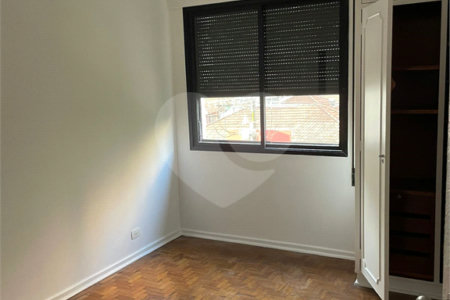 Apartamento à venda com 3 quartos, sendo 1 suíte,  em Vila Caraguatá, São Paulo, SP