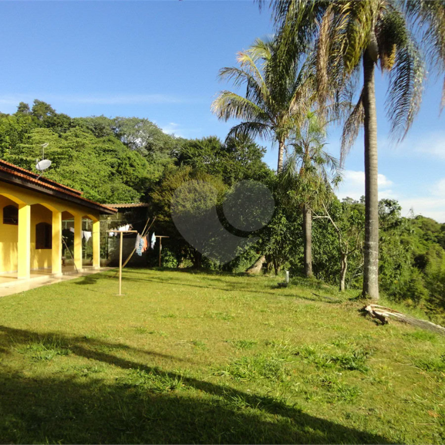 Chácara à venda em Vinhedo/SP.