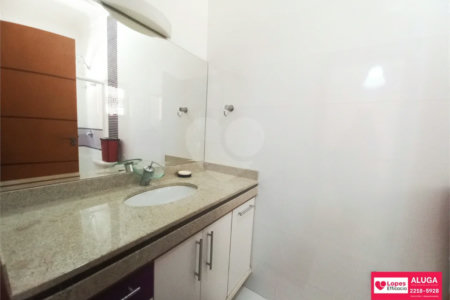 Linda casa com piscina localizada no melhor condomínio de Hortolândia - Green Park.