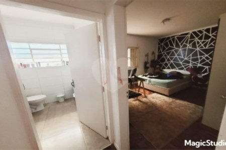 Casa para venda ou locação em São Caetano do Sul, no bairro Olímpico, com 307 m², 8 quartos (3 suítes) e 10 vagas de garagem