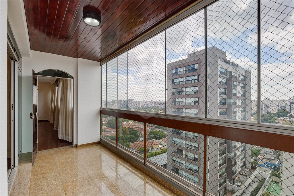 Apartamento à venda com 4 suítes em Campo Belo, São Paulo, SP