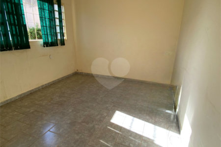 Casa à venda com 3 quartos, sendo 2 suítes, no Centro, Três Lagoas, MS