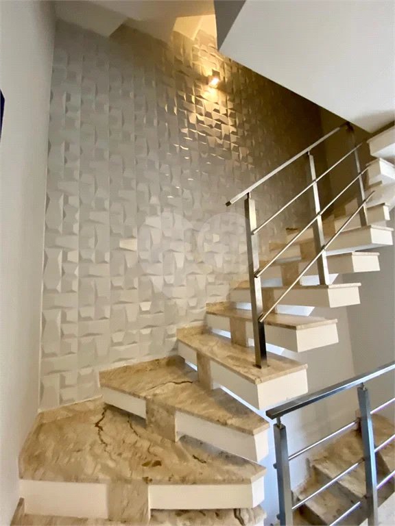 Casa à venda com 3 suítes no condomínio Belle Villle, São Paulo - SP