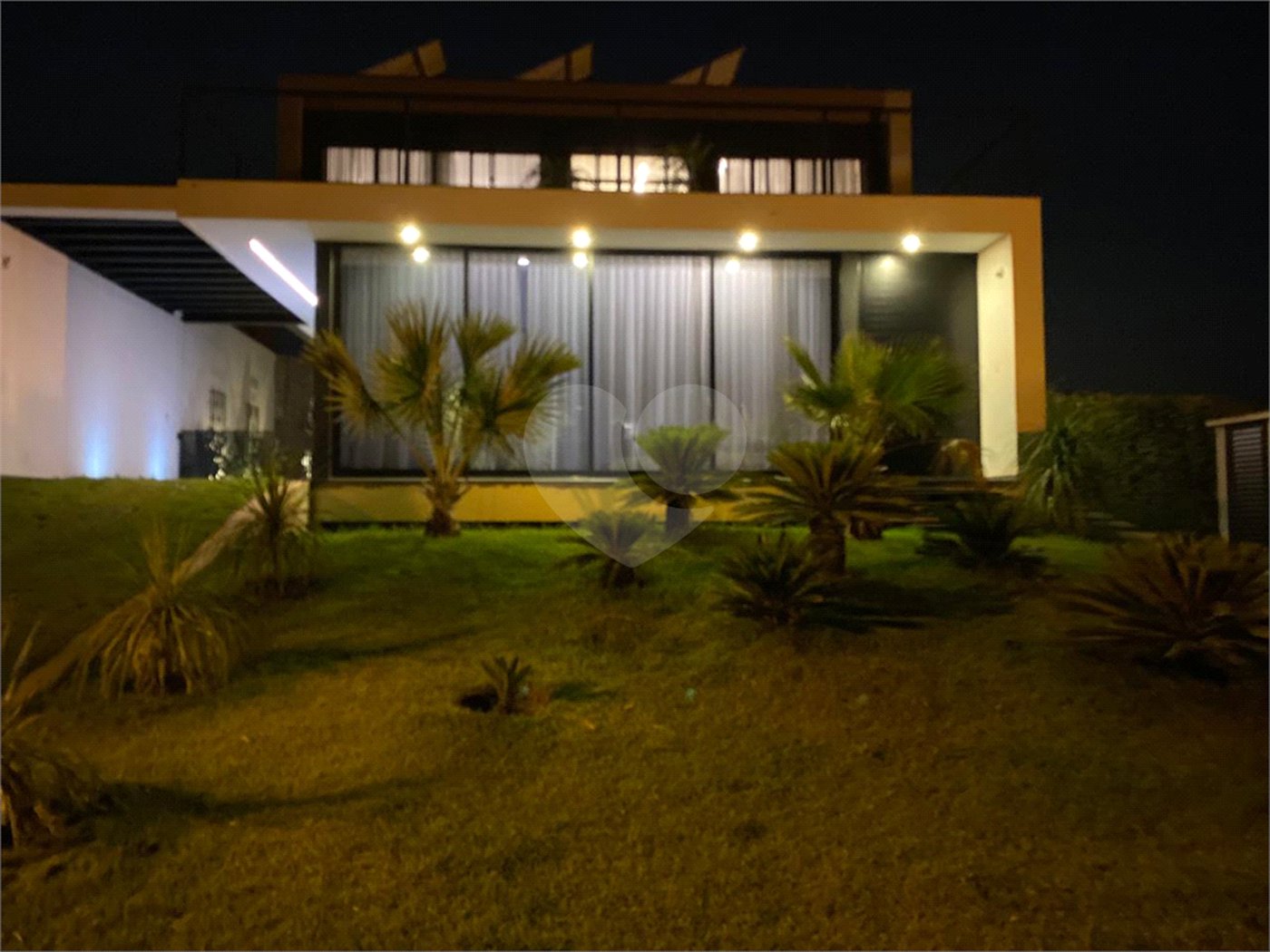 Casa à venda com 4 suítes no condomínio Villas do Golfe, Itu - SP
