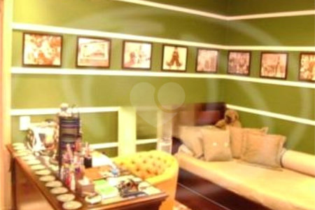 Apartamento à venda ou para alugar com 4 quartos, sendo 3 suítes, em Jardim Vitória Régia, São Paulo, SP