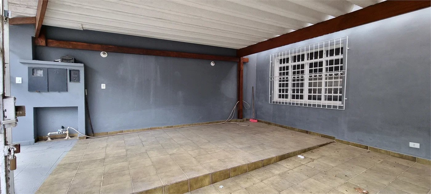 Casa à venda com 3 quartos, sendo 1 suíte, em Jardim Rosa Maria, São Paulo, SP