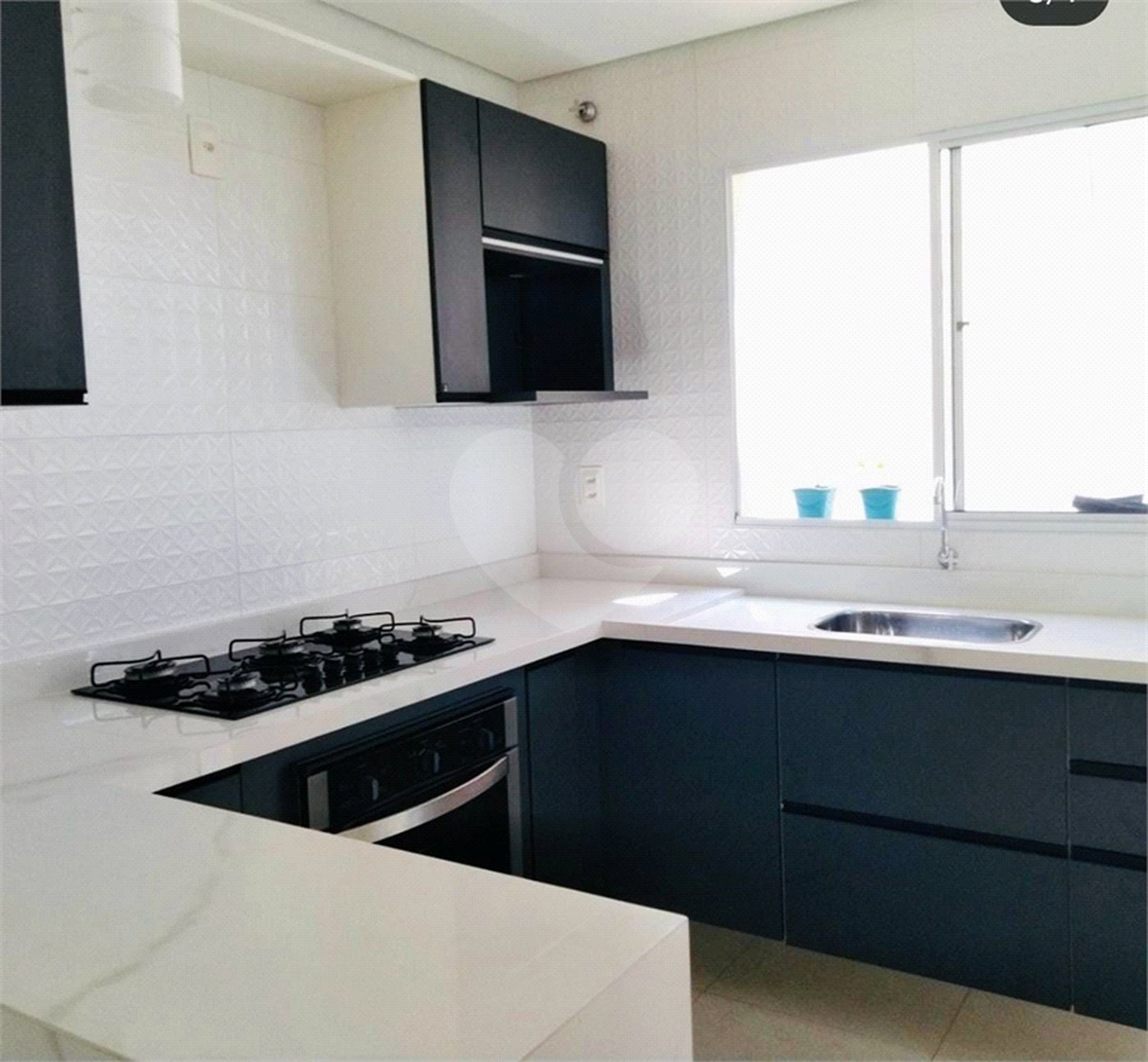 Casa à venda com 2 quartos no condomínio Residencial Flamboyant, Sorocaba - SP
