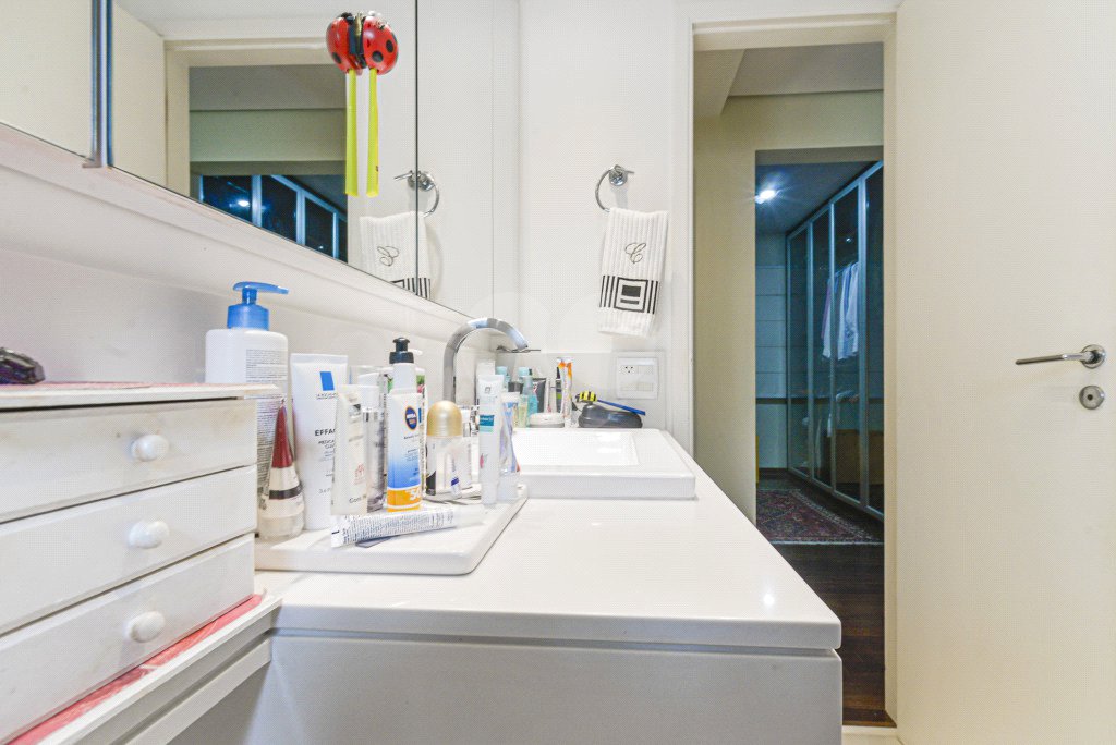 Duplex à venda com 4 quartos, sendo 2 suítes, em Vila Suzana, São Paulo, SP