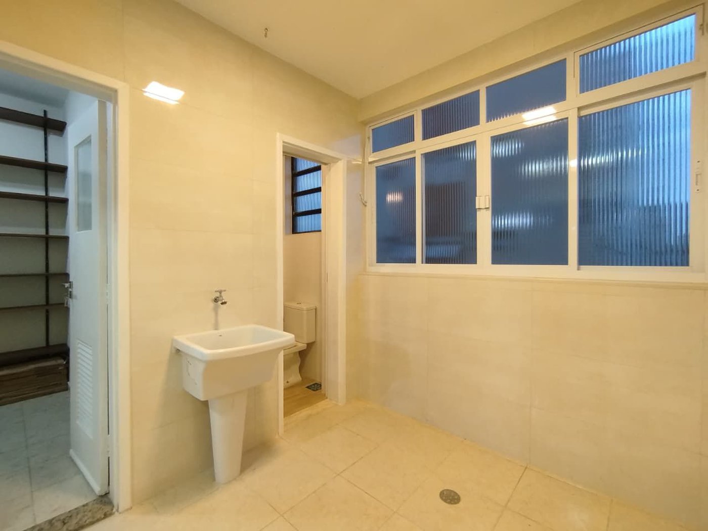 Apartamento com 3 dormitórios, 171 m² - venda por R$ 900.000,00 ou aluguel por R$ 5.400,00/mês - Embaré - Santos/SP
