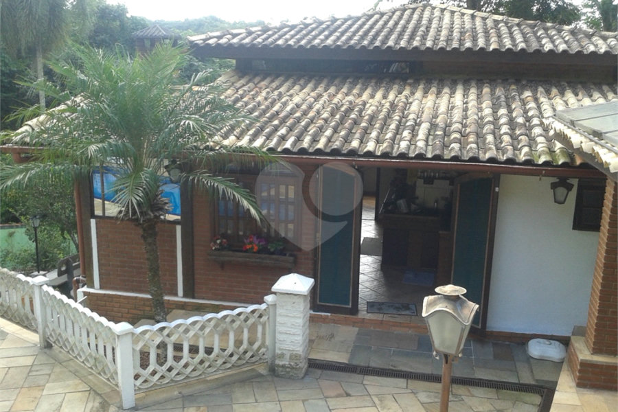 Casa à venda com 4 suítes no condomínio Sausalito, Mairiporã - SP