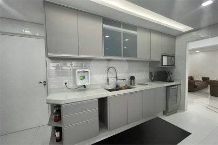 Apartamento à venda com 2 suítes em Barra Funda, São Paulo, SP
