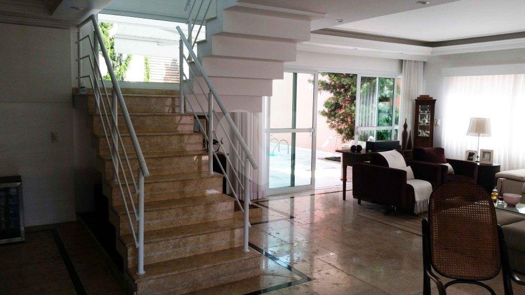 Casa à venda com 4 suítes em Granja Julieta, São Paulo, SP