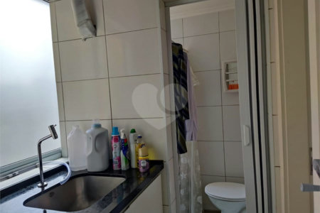 Apartamento à venda com 3 quartos, sendo 1 suíte, em Santa Cecília, São Paulo, SP