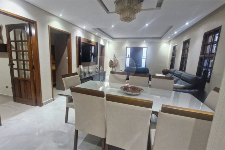 Casa Térrea à venda com 3 quartos, sendo 2 suítes, em Santana, São Paulo, SP