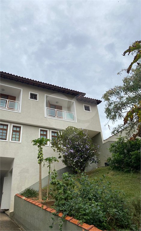 Sobrado à venda com 4 quartos, sendo 1 suíte,  em Palmas do Tremembé, São Paulo, SP