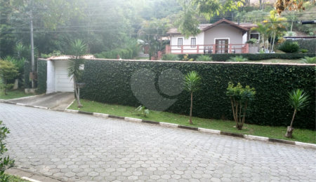 Casa à venda com 3 suítes no condomínio Alpes de Mairiporã, Mairiporã - SP