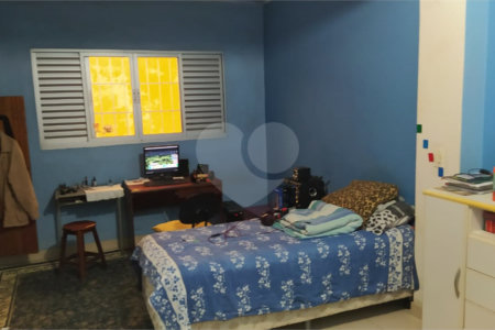 Casa à venda com 4 quartos, sendo 1 suíte,  em Vila Mogilar, Mogi das Cruzes, SP