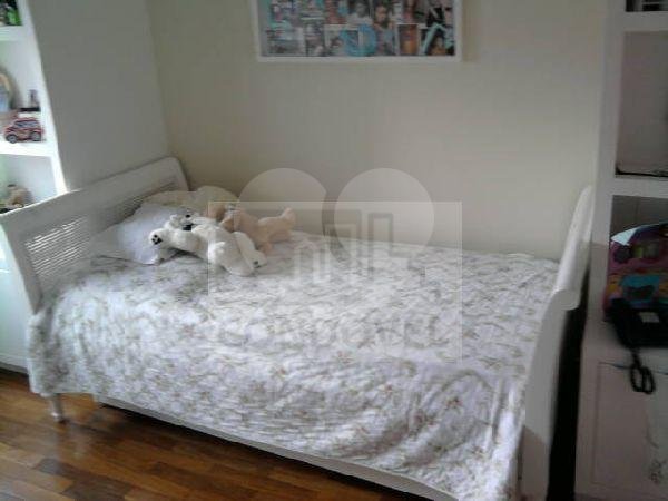 Apartamento à venda com 3 suítes em Campo Belo, São Paulo, SP