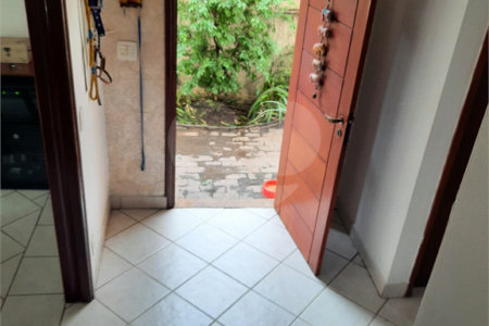 Sobrado à venda com 4 quartos em Brooklin Velho, São Paulo, SP
