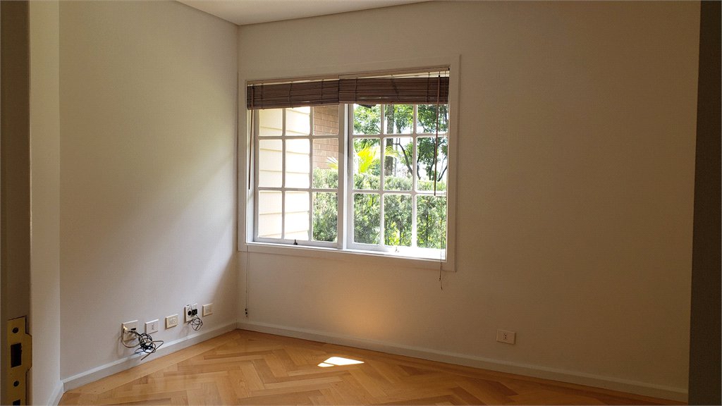 Casa à venda com 4 suítes no condomínio Jatoba, São Paulo - SP