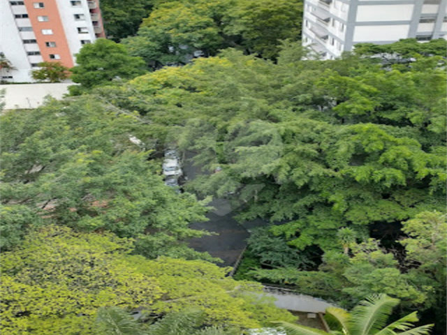 Apartamento à venda com 3 quartos em Jardim Marajoara, São Paulo, SP