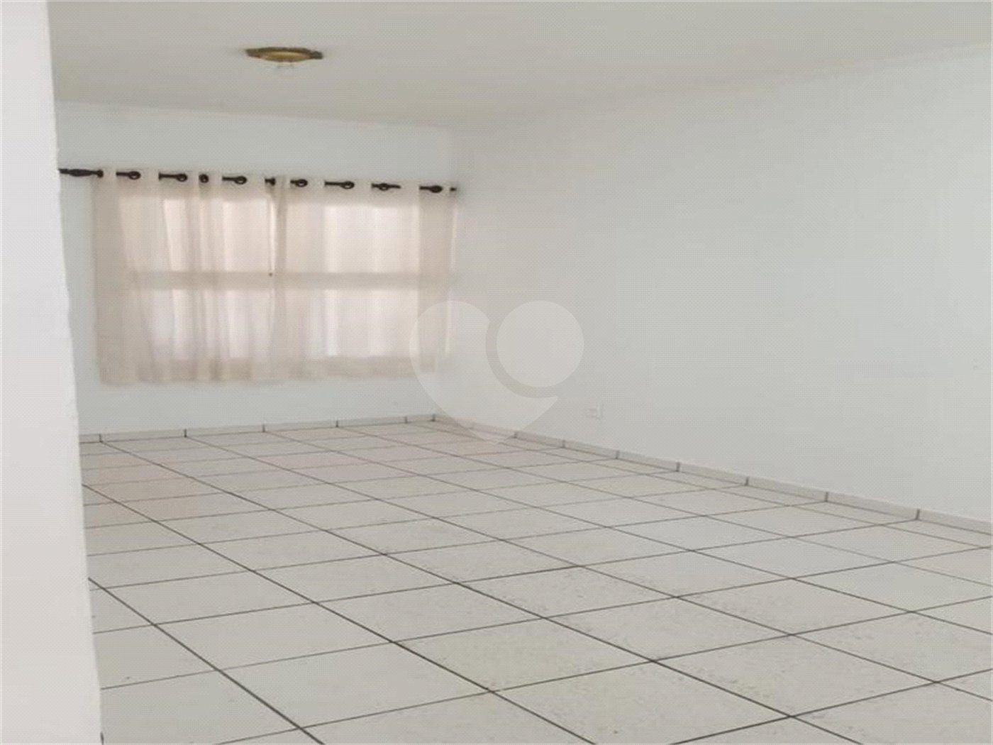 Casa à venda com 4 quartos, sendo 2 suítes,  no condomínio Villagio Colinas do Sol, Sorocaba - SP