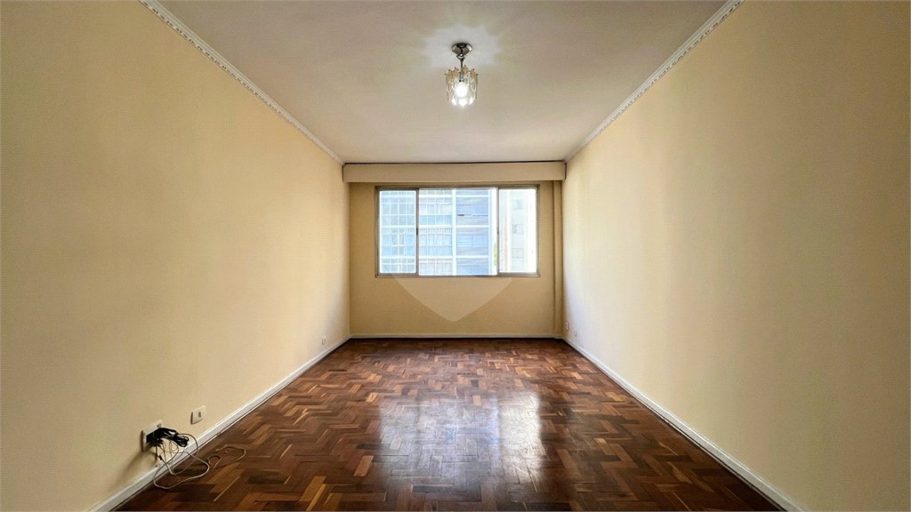 Apartamento à venda com 3 quartos, sendo 1 suíte, em Pinheiros, São Paulo, SP