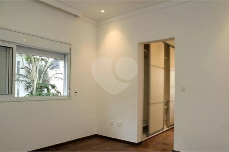 Casa à venda com 4 suítes no condomínio Residencial Morumbi, São Paulo - SP
