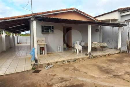 Casa à venda com 2 quartos em Jardim Fogaça, Itapetininga, SP