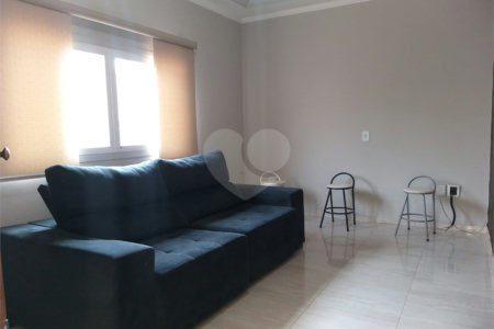 Casa à venda com 3 quartos, sendo 2 suítes, em Jardim das Estações (vila Xavier), Araraquara, SP