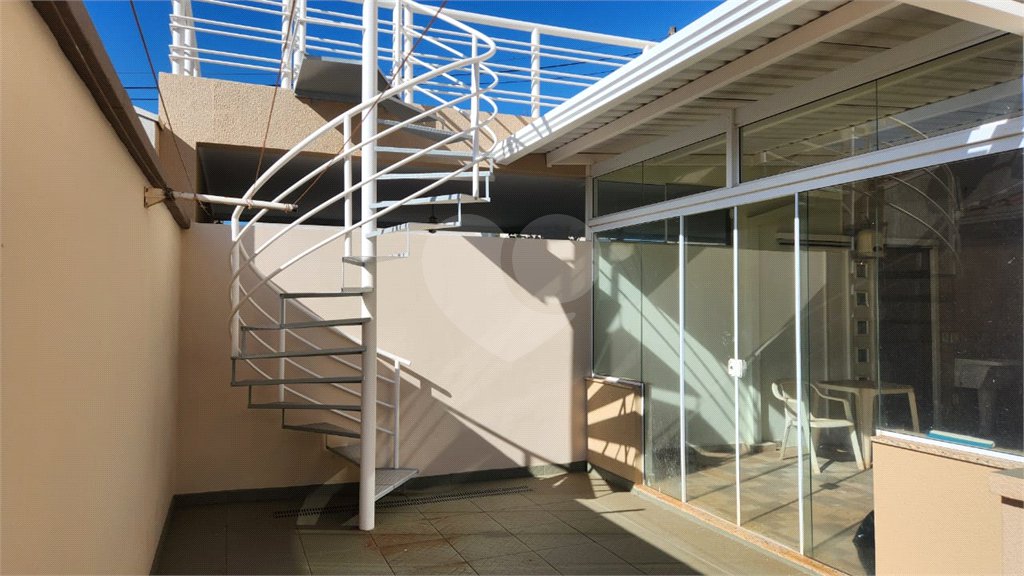 Sobrado para alugar com 3 quartos, sendo 1 suíte, em Altos do Jaraguá, Araraquara, SP