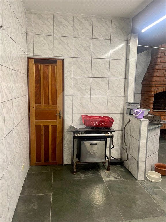Casa à venda com 3 quartos, sendo 1 suíte,  no condomínio Vila Nova de Mafra, São Paulo - SP
