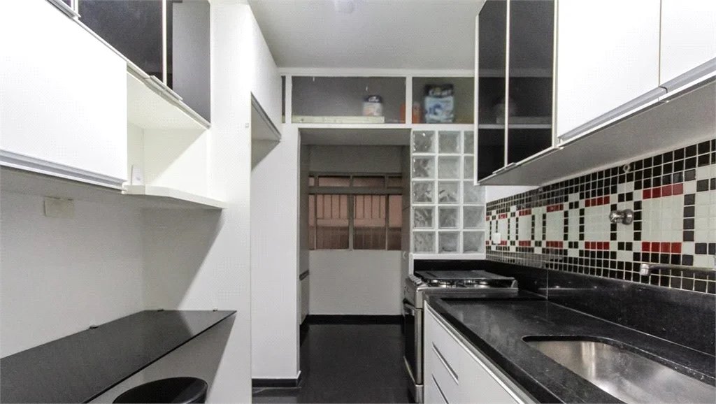 Cobertura à venda com 4 quartos, sendo 1 suíte,  em Jardim Londrina, São Paulo, SP