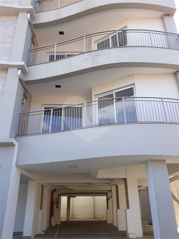 Apartamento à venda ou para alugar com 2 quartos, sendo 1 suíte, em Jardim Flórida, São Roque, SP