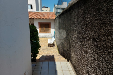 Sobrado à venda com 5 quartos, sendo 4 suítes, em Santa Rosa, Vinhedo, SP