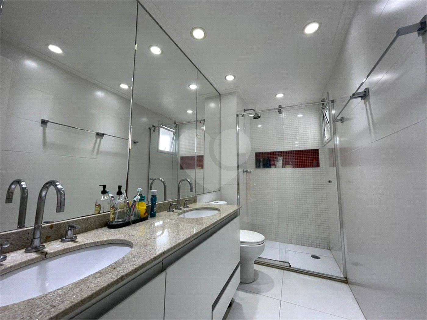 Apartamento à venda com 3 suítes em Santa Teresinha, São Paulo, SP