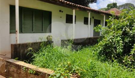 Casa à venda com 3 quartos no Centro, Araraquara, SP
