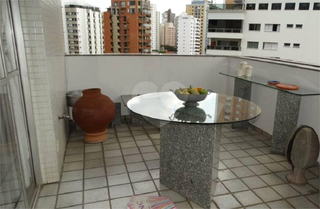Cobertura à venda ou para alugar com 4 quartos, sendo 2 suítes, em Vila Uberabinha, São Paulo, SP