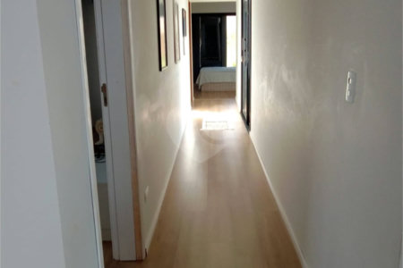 Casa à venda com 3 quartos, sendo 1 suíte, no condomínio Village Ipanema Ii, Araçoiaba da Serra - SP