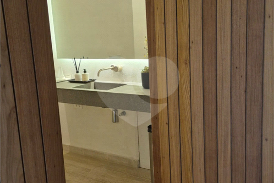 Apartamento à venda com 3 suítes em Jardim Europa, São Paulo, SP